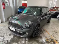 Usata Mini Cooper S 184 CV (135 kW) 2010 Grigio Utilitaria