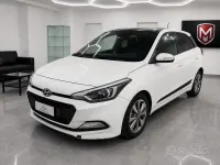 Usata Hyundai i20 Comfort 75 CV (55 kW) 2016 Bianco Berlina