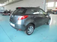 Usata Mazda 2 Energy 75 CV (55 kW) 2014 Grigio Berlina
