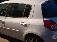 Usata Renault Clio 64 CV (47 kW) 2011 Bianco Utilitaria