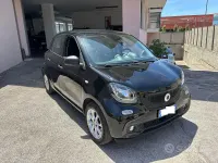 Usata Smart ForFour 71 CV (52 kW) 2019 Nero Utilitaria