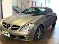 Usata Mercedes SLK200 163 CV (119 kW) 2007 Giallo Cabrio
