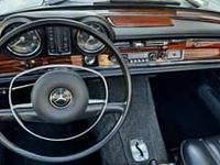 Usado Mercedes 280 SE 160 CV (117 kW) 1968 Plateado Descapotable