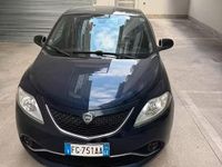 Usata Lancia Ypsilon 95 CV (69 kW) 2016 Blu Utilitaria