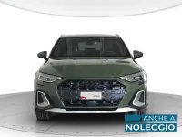 Uusi Audi A3 Advanced Plus 150 HP (110 kW) 2025 Vihreä Sedan
