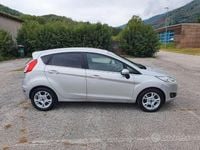 Usata Ford Fiesta Titanium 75 CV (55 kW) 2016 Argento Berlina