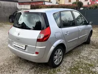 Usata Renault Scénic II 105 CV (77 kW) 2008 Argento Monovolume