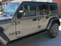 Usata Jeep Wrangler Sahara 272 CV (200 kW) 2025 Grigio SUV