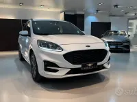 Usata Ford Kuga ST-Line 120 CV (88 kW) 2021 Bianco SUV