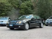 Usata Mercedes E270 Avantgarde 177 CV (130 kW) 2004 Nero Berlina