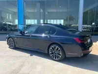 Usata BMW 745e M Sport 286 CV (210 kW) 2022 Blu/azzurro Berlina