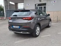 Usata Opel Grandland X 131 CV (96 kW) 2022 Grigio SUV