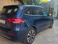 Usata Mercedes B180 115 CV (84 kW) 2021 Blu Monovolume
