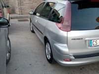 Begagnad Peugeot 206 88 HK (64 kW) 2005 Grå Kombi
