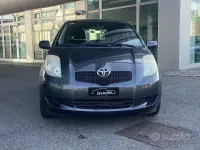 Usata Toyota Yaris 69 CV (50 kW) 2008 Grigio Utilitaria
