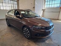 Usata Fiat Tipo Lounge 120 CV (88 kW) 2018 Marrone Station wagon