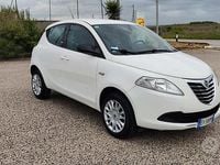 Usata Lancia Ypsilon Gold 85 CV (62 kW) 2014 Bianco Utilitaria