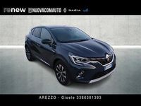Usata Renault Captur Intens 100 CV (73 kW) 2023 Blu scuro SUV