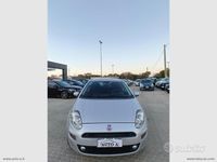 Usata Fiat Punto Street 77 CV (56 kW) 2015 Grigio Utilitaria