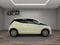 Usata Toyota Aygo Business Edition 72 CV (52 kW) 2019 Bianco Utilitaria