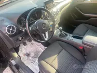 Usata Mercedes B160 Executive 90 CV (66 kW) 2014 Nero Utilitaria