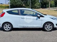 Usata Ford Fiesta Business Edition 60 CV (44 kW) 2014 Bianco Utilitaria