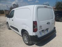 Usata Toyota Proace 101 CV (74 kW) 2024 Bianco Monovolume