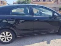 Usata Kia Rio 75 CV (55 kW) 2016 Nero Utilitaria