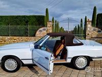 Usata Mercedes SL300 187 CV (137 kW) 1987 Bianco Cabrio