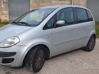 Usata Lancia Musa 70 CV (51 kW) 2006 Grigio Monovolume