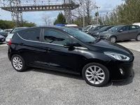 Usata Ford Fiesta 86 CV (63 kW) 2018 Nero Utilitaria