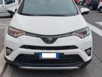 Usata Toyota RAV4 128 CV (94 kW) 2016 Bianco SUV