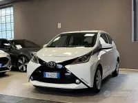 Brugt Toyota Aygo 69 HK (50 kW) 2015 Hvid Hatchback
