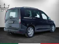 Usata VW Caddy 122 CV (89 kW) 2022 Nero Monovolume