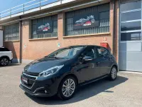 Usata Peugeot 208 Allure 102 CV (75 kW) 2019 Full grey Utilitaria