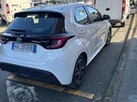 Usata Toyota Yaris Hybrid Trend 90 CV (66 kW) 2022 Bianco Utilitaria