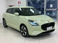 Usata Suzuki Swift 82 CV (60 kW) 2024 Verde Utilitaria