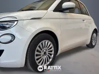Usata Fiat 500e Icon 69 kW (95 CV) 2024 Ice white Berlina
