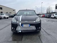 Usata Ford Fiesta 75 CV (55 kW) 2003 Nero Utilitaria