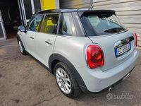 Usata Mini Cooper D Business 116 CV (85 kW) 2015 Grigio Utilitaria