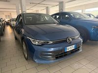 Begagnad VW Golf VIII Edition 116 HK (85 kW) 2024 Blå Sedan