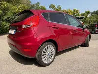 Usata Ford Fiesta Titanium 90 CV (66 kW) 2009 Rosso Berlina