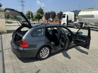 Usata BMW 318 143 CV (105 kW) 2008 Nero Station wagon