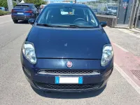 Usata Fiat Punto Lounge 69 CV (50 kW) 2016 Blu/azzurro Utilitaria