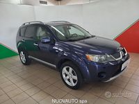 Usata Mitsubishi Outlander Intense 140 CV (102 kW) 2009 Blu SUV