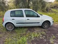 Usata Renault Clio 75 CV (55 kW) 2004 Grigio Utilitaria