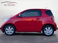 Usata Toyota iQ Lounge 68 CV (50 kW) 2013 Rosso Utilitaria