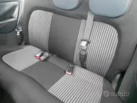 Usata Lancia Ypsilon 90 CV (66 kW) 2006 Grigio Utilitaria