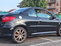 Usata Peugeot 206 CC 109 CV (80 kW) 2003 Nero Cabrio