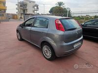 Usata Fiat Grande Punto 65 CV (47 kW) 2007 Grigio Utilitaria